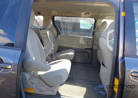 2012 Toyota Sienna Le V6 8 Passenger из США, поврежденный, VIN 5TDKK3DC3CS237043